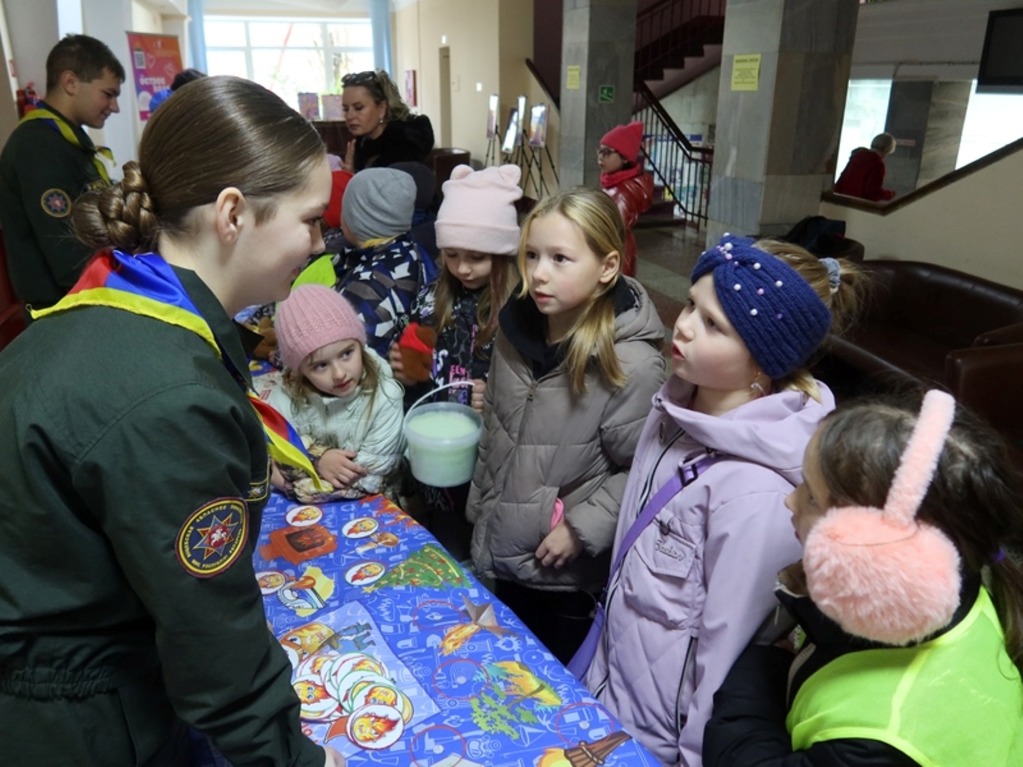 Дети активно выполняли задания, задавали вопросы и сразу получали на них ответы.
